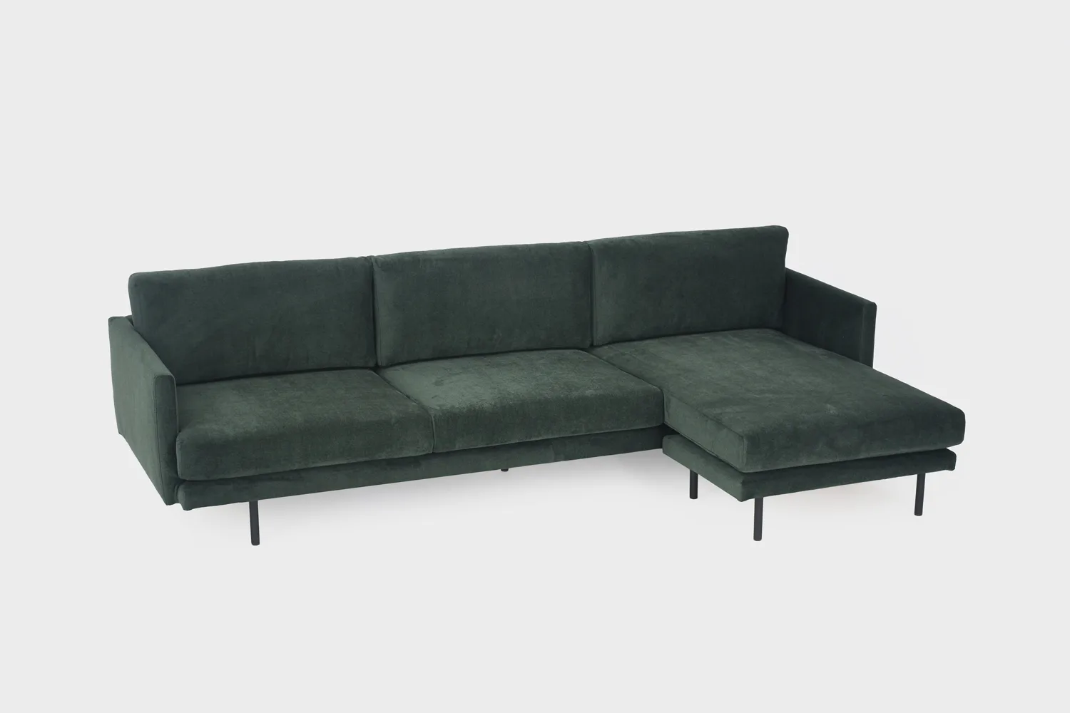 kanerva-iso-divaani-286x160-DVO-Velvety38forest-musta-ylaviisto-Finsoffat