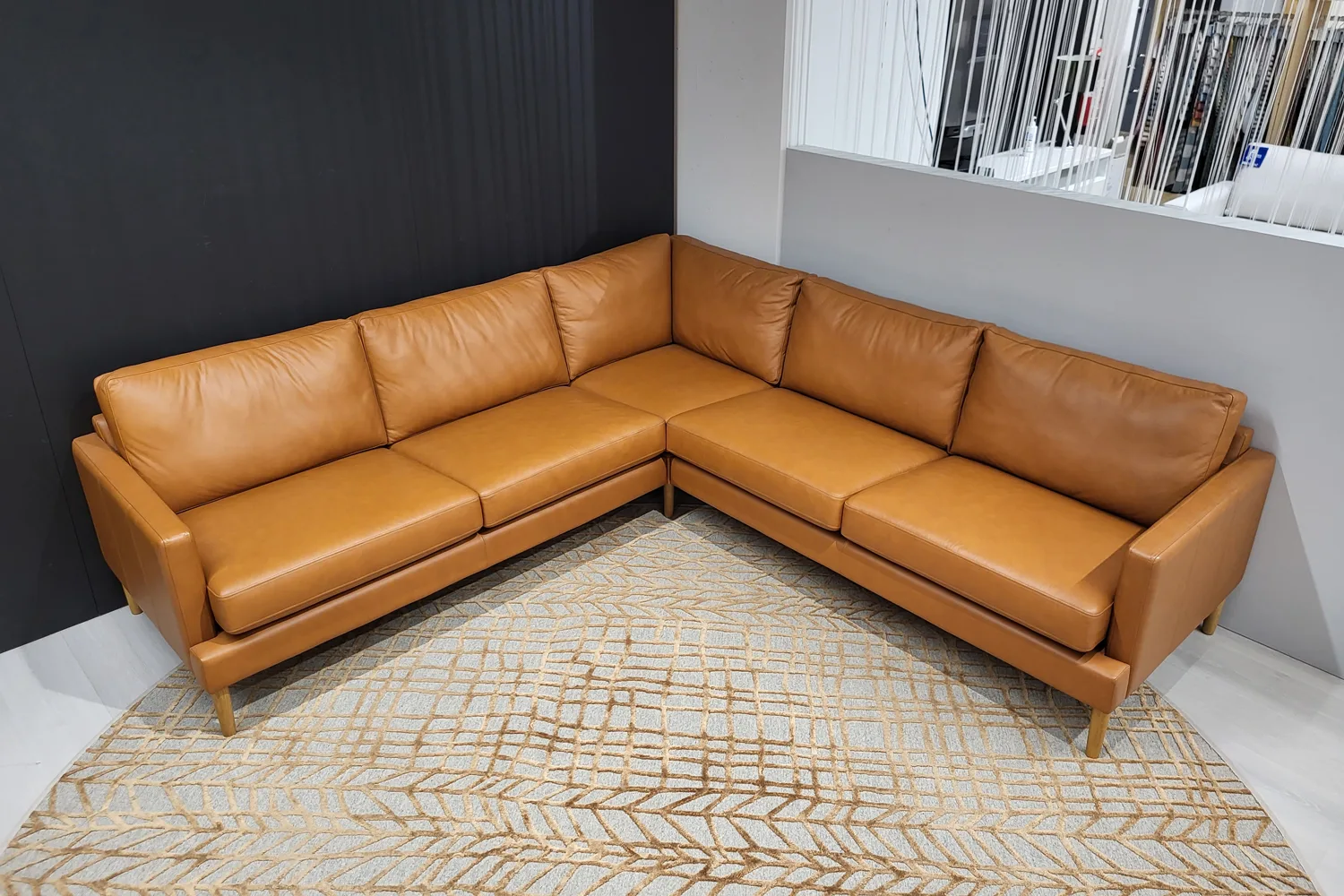 KOLI nahkainen kulmasohva, Oslo 070, Mallikappale