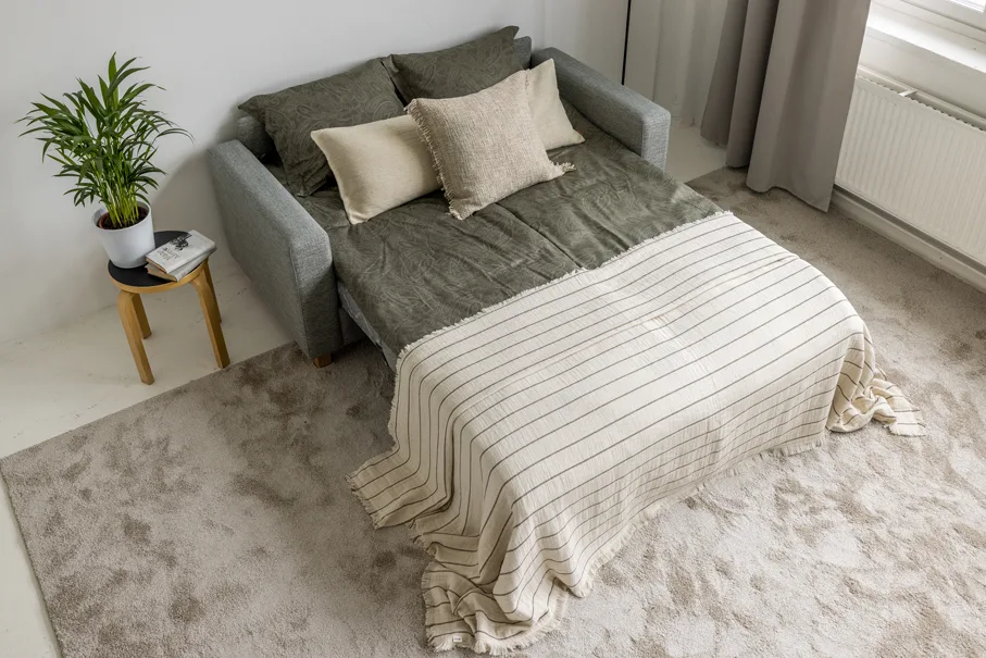 Mitä tarkoittaa levitettävä sohva ja miten se eroaa tavallisesta sohvasta?