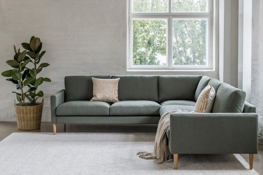 Kulmasohvan huolto-opas: näin säilytät sen uudenveroisena