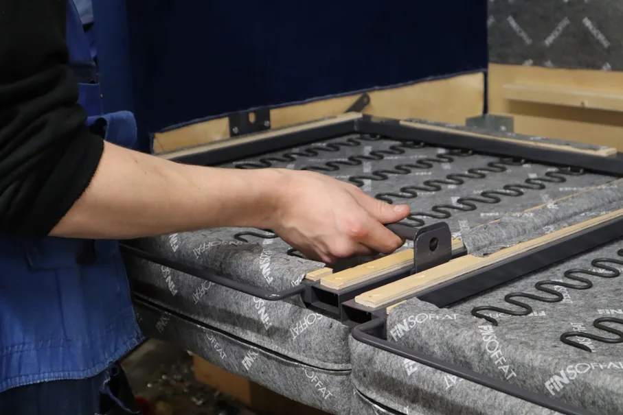 Miten levitettävä sohva eroaa tavallisesta sohvasta?