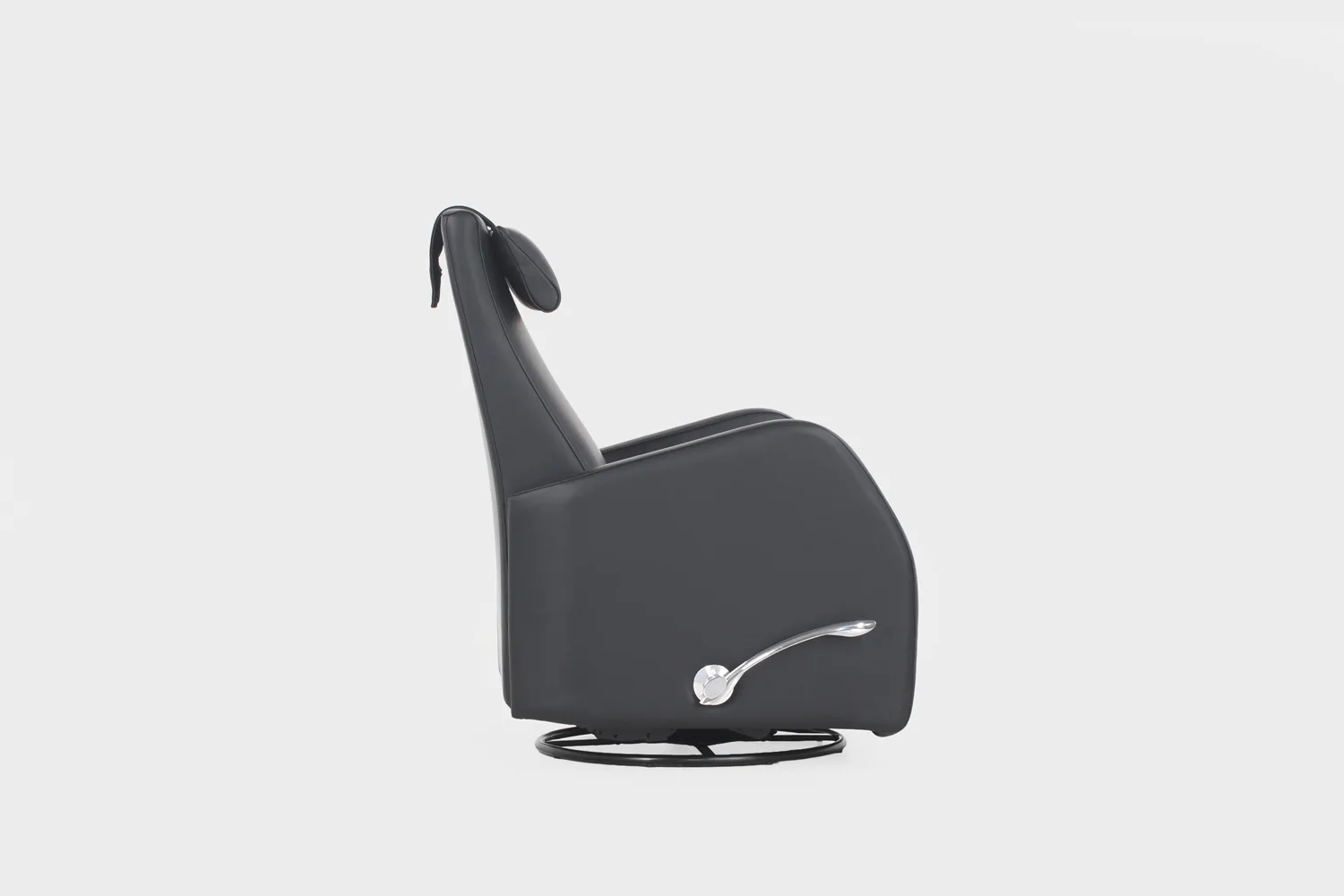 nahkainen-mekanismituoli-F10-alumiinikahva-72x83-labrador1207black-sivu-Finsoffat