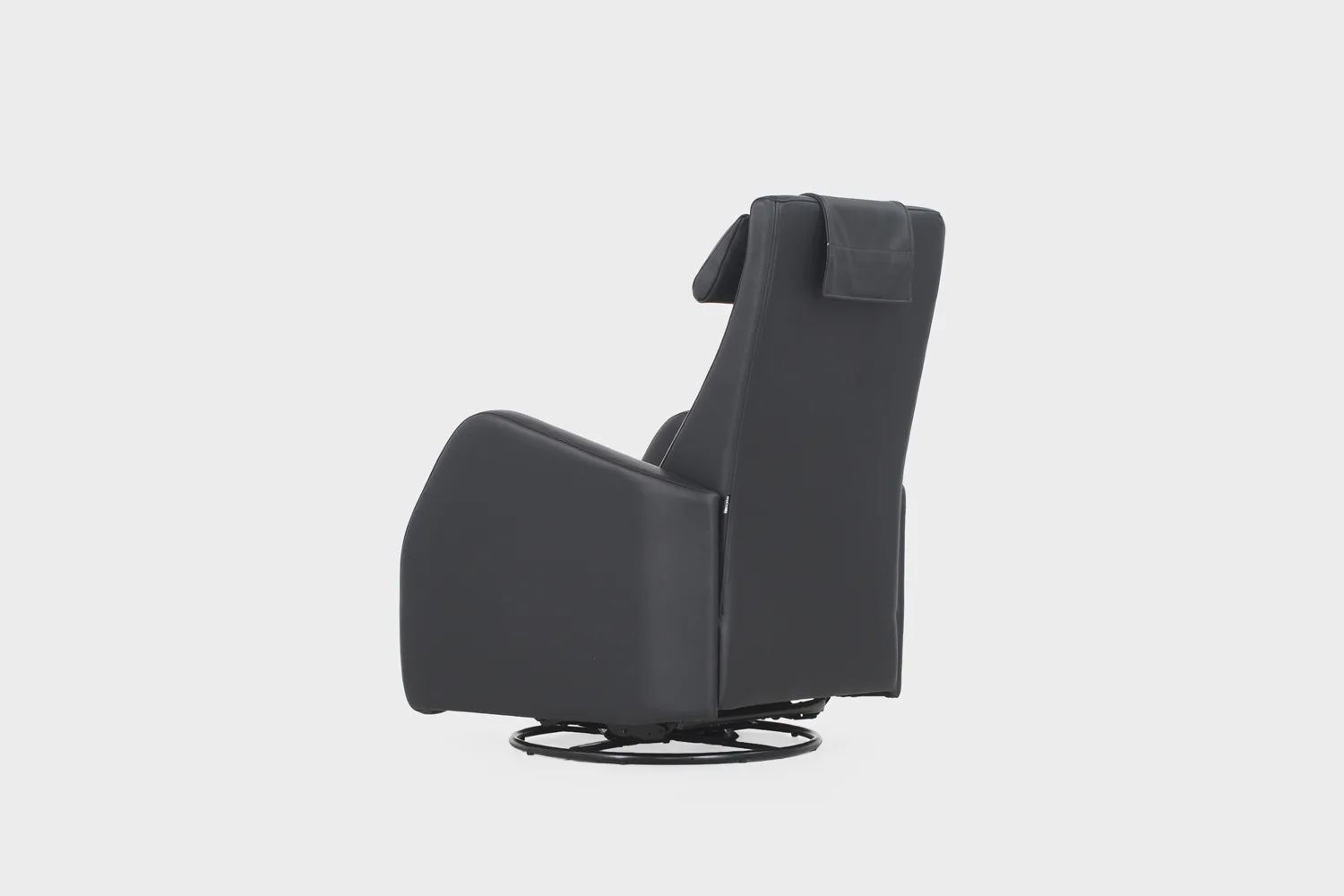 nahkainen-mekanismituoli-F10-alumiinikahva-72x83-labrador1207black-takakulma-Finsoffat